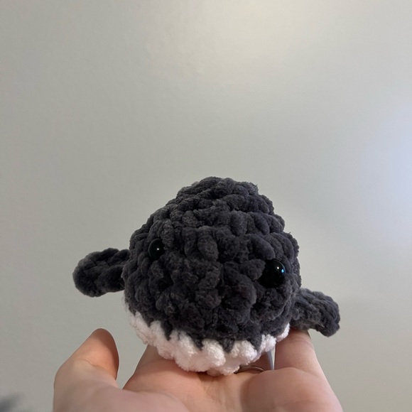 Crochet Whale and Eagle. Comes from a smoke free home. - Picture 2 of 5